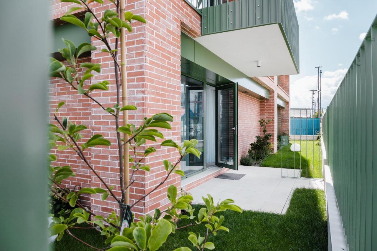 Studio 7 The Lake Home Сибиу Экстерьер фото